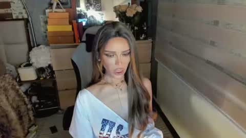 Snapshot of the_enchantressxx chatting on June 18, 2026, 6:45 pm nabi butterfly online show from June 18, 2026, 6:45 pm