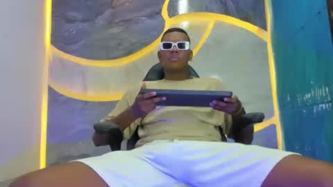 the_hot_boy0 online show from November 13, 2025, 12:04 pm