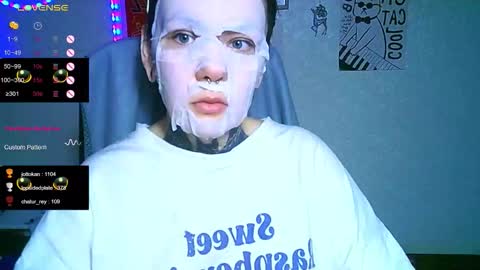 the_ice_owl online show from December 1, 2025, 3:11 am