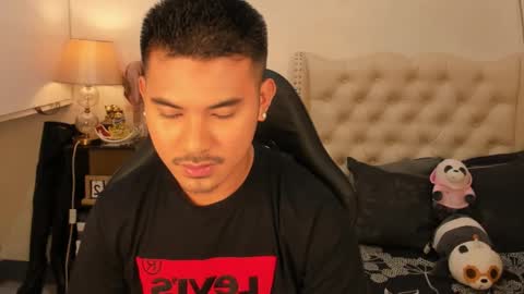 Snapshot of the_killian_jones chatting on September 21, 2025, 12:51 pm ken online show from September 21, 2025, 12:51 pm