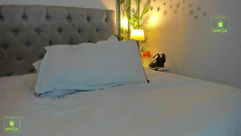 Snapshot of the_little_mia chatting on October 1, 2025, 9:10 pm MIA JP online show from October 1, 2025, 9:10 pm