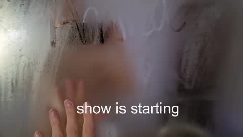 Snapshot of the_pussy_boulevard chatting on June 20, 2026, 10:45 pm Anna online show from June 20, 2026, 10:45 pm