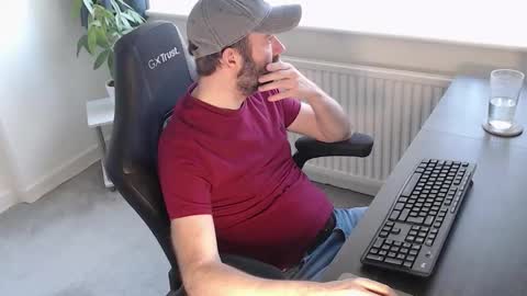 Snapshot of the_sensual_masturwait chatting on November 21, 2025, 11:20 am the_sensual_masturwait online show from November 21, 2025, 11:20 am