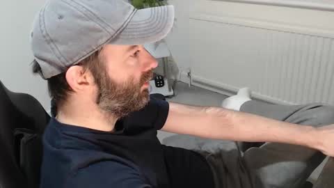 Snapshot of the_sensual_masturwait chatting on November 29, 2025, 7:22 am the_sensual_masturwait online show from November 29, 2025, 7:22 am