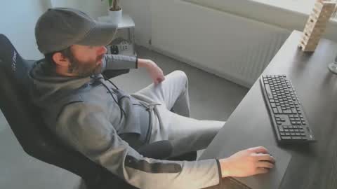 Snapshot of the_sensual_masturwait chatting on January 16, 2026, 1:26 pm the_sensual_masturwait online show from January 16, 2026, 1:26 pm