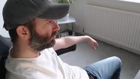 Snapshot of the_sensual_masturwait chatting on February 27, 2026, 10:15 am the_sensual_masturwait online show from February 27, 2026, 10:15 am