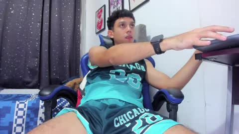 the_skinnyguys online show from June 4, 2026, 10:38 pm