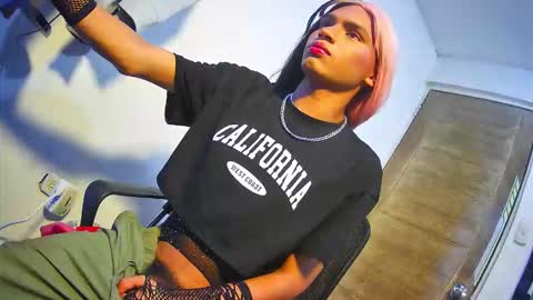 Snapshot of the_velvet_sandra chatting on October 26, 2025, 3:45 am Sandra 3 online show from October 26, 2025, 3:45 am