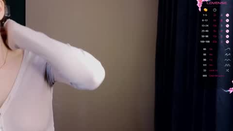 Snapshot of the_vickky chatting on February 6, 2026, 5:49 pm Vicky online show from February 6, 2026, 5:49 pm