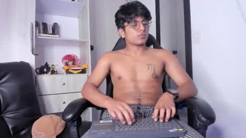 Snapshot of the_weed_guys chatting on November 9, 2025, 1:04 am Danny online show from November 9, 2025, 1:04 am