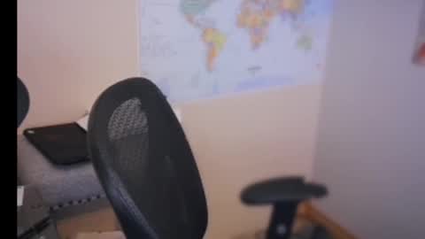 The Bear King online show from November 25, 2025, 4:45 am