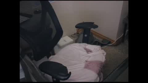 The Bear King online show from December 16, 2025, 5:56 am