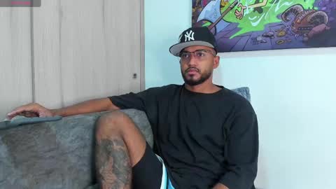 Snapshot of theblack_frank chatting on April 16, 2026, 10:49 am theblack_frank online show from April 16, 2026, 10:49 am