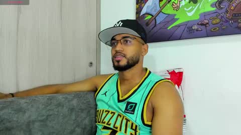 Snapshot of theblack_frank chatting on April 29, 2026, 2:10 pm theblack_frank online show from April 29, 2026, 2:10 pm