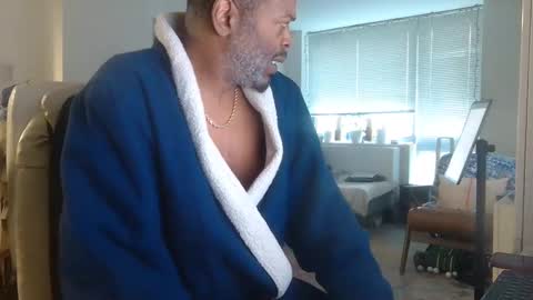 Snapshot of theblacklordmaster chatting on April 21, 2026, 12:44 pm theblacklordmaster online show from April 21, 2026, 12:44 pm
