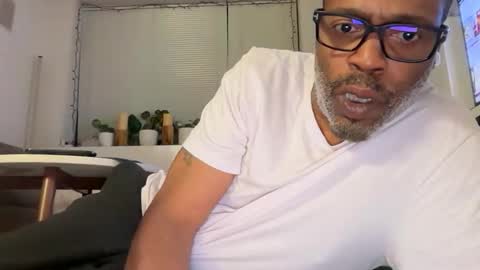 Snapshot of theblacklordmaster chatting on May 25, 2026, 6:19 am theblacklordmaster online show from May 25, 2026, 6:19 am