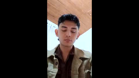 thebluesky_18 online show from December 16, 2025, 11:43 pm