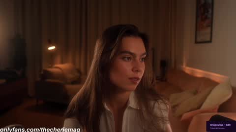 Snapshot of thecherie chatting on November 21, 2025, 8:40 pm Cherie online show from November 21, 2025, 8:40 pm