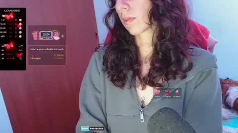 Snapshot of thecherry_paulette chatting on February 19, 2025, 4:34 am Paulette online show from February 19, 2025, 4:34 am