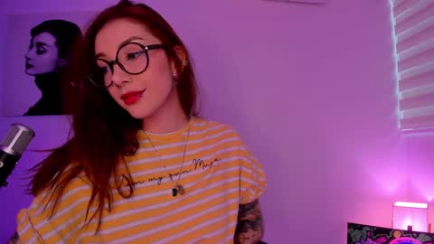 Snapshot of thecosmicgirl chatting on January 21, 2025, 10:51 pm Alicia Alikath online show from January 21, 2025, 10:51 pm