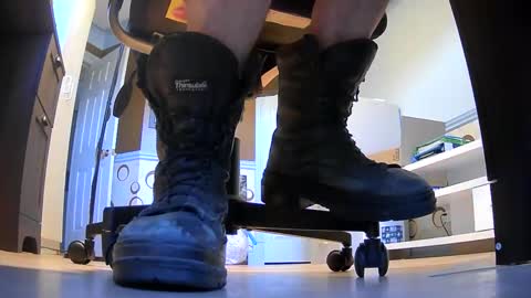 Snapshot of thecowboy_74 chatting on October 13, 2025, 11:54 am thecowboy_74 online show from October 13, 2025, 11:54 am