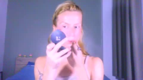 Snapshot of thedollxxxperience chatting on June 15, 2026, 2:03 am Yolanda online show from June 15, 2026, 2:03 am