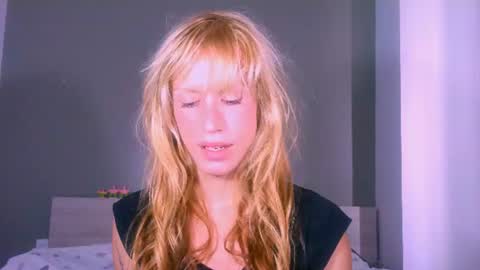Snapshot of thedollxxxperience chatting on July 18, 2026, 4:05 am Yolanda online show from July 18, 2026, 4:05 am
