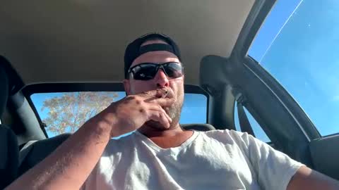 Carter Bates online show from October 5, 2025, 6:28 pm