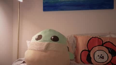 Pizzababe22 online show from September 10, 2025, 2:44 am