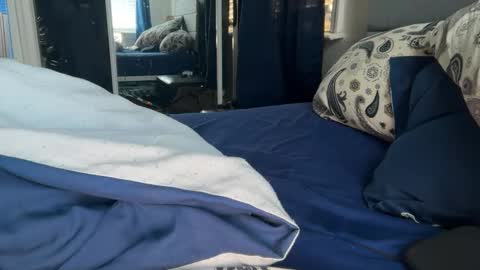 Snapshot of theeshooterr chatting on December 14, 2024, 6:09 pm theeshooterr online show from December 14, 2024, 6:09 pm