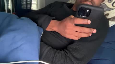 Snapshot of theeshooterr chatting on December 24, 2024, 4:19 pm theeshooterr online show from December 24, 2024, 4:19 pm