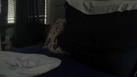 Snapshot of theeshooterr chatting on January 19, 2025, 6:21 pm theeshooterr online show from January 19, 2025, 6:21 pm