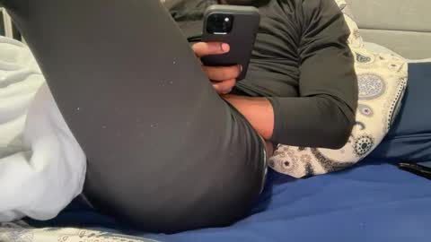 Snapshot of theeshooterr chatting on February 4, 2025, 10:55 pm theeshooterr online show from February 4, 2025, 10:55 pm