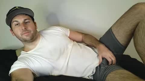Theetwohander online show from May 13, 2026, 3:15 am