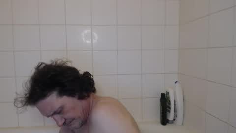 Green online show from February 11, 2026, 6:57 pm