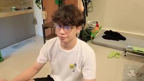 Green online show from March 12, 2026, 6:41 am