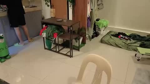 Green online show from April 2, 2026, 6:44 am