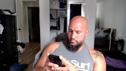 Snapshot of thehawaiian93 chatting on August 3, 2026, 8:34 pm thehawaiian93 online show from August 3, 2026, 8:34 pm