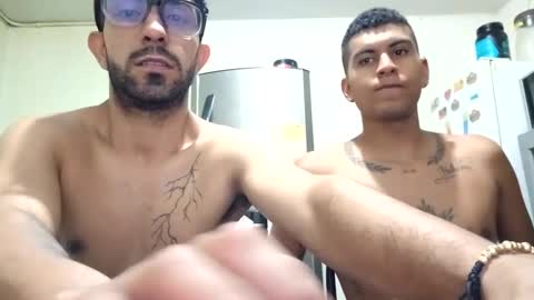 Snapshot of thehousedog chatting on February 11, 2025, 1:10 am thehousedog online show from February 11, 2025, 1:10 am