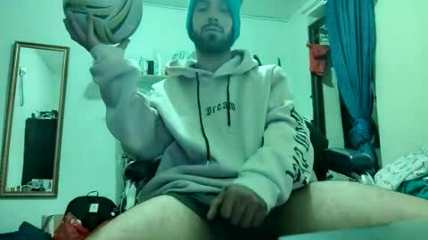 Snapshot of thehousedog chatting on February 24, 2025, 1:46 am thehousedog online show from February 24, 2025, 1:46 am