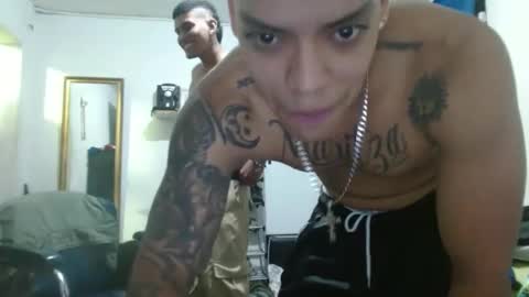 Snapshot of thehousedog chatting on March 1, 2025, 10:21 pm thehousedog online show from March 1, 2025, 10:21 pm