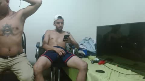 Snapshot of thehousedog chatting on March 12, 2025, 3:46 am thehousedog online show from March 12, 2025, 3:46 am