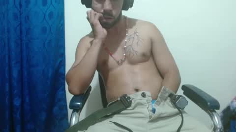 Snapshot of thehousedog chatting on October 20, 2025, 2:56 am thehousedog online show from October 20, 2025, 2:56 am