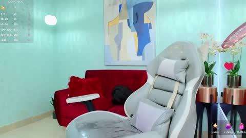 Theia  online show from January 19, 2025, 3:42 pm