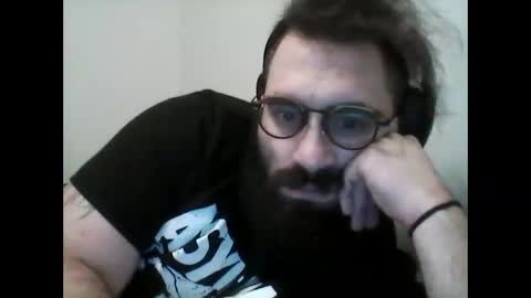 Snapshot of theironbulll chatting on February 12, 2025, 4:01 am Iron online show from February 12, 2025, 4:01 am