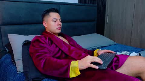 Snapshot of thekingerick chatting on February 14, 2026, 6:48 pm thekingerick online show from February 14, 2026, 6:48 pm