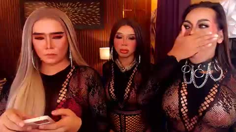 Paula online show from June 12, 2026, 10:30 pm