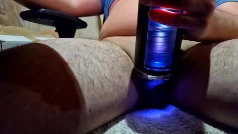 Snapshot of thematius96 chatting on December 20, 2025, 1:45 am theMatius96 online show from December 20, 2025, 1:45 am