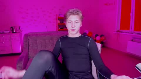 Sever online show from February 3, 2025, 6:07 pm