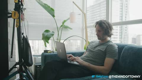 Snapshot of themindoftommy chatting on March 22, 2026, 10:35 pm themindoftommy online show from March 22, 2026, 10:35 pm